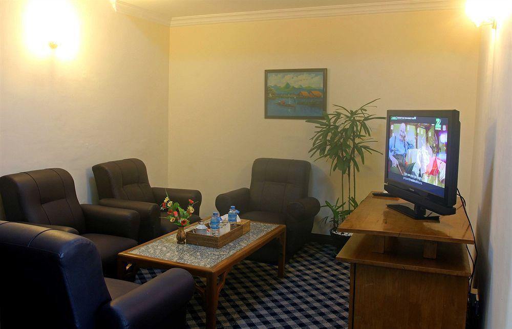 Asia Plaza Hotel Γιανγκόν Εξωτερικό φωτογραφία